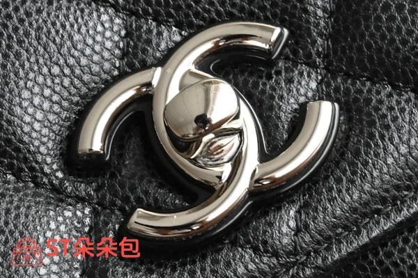 高仿香奈兒/Chanel Premiere 金屬圓環手柄翻蓋鏈條包 黑色：圖片 7