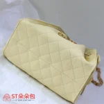 高仿香奈兒/CHANEL 25C Hobo 肩背包｜魚子醬小牛皮亮黃色：圖片 5