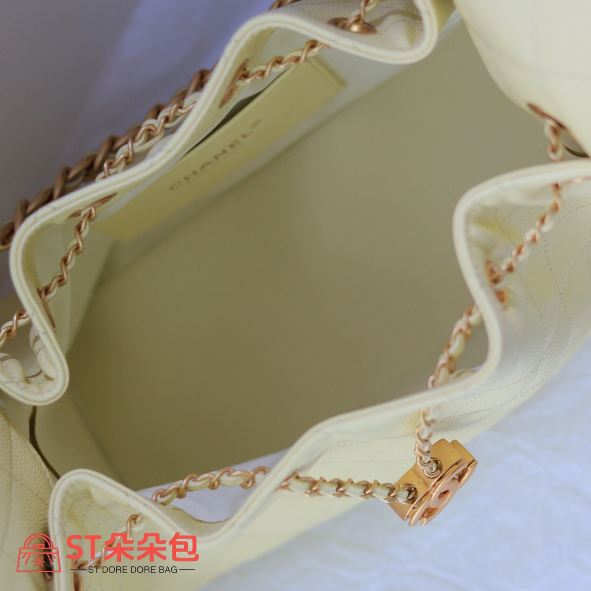 高仿香奈兒/CHANEL 25C Hobo 肩背包|魚子醬小牛皮亮黃色 8 高仿香奈兒/CHANEL 25C Hobo 肩背包|魚子醬小牛皮亮黃色