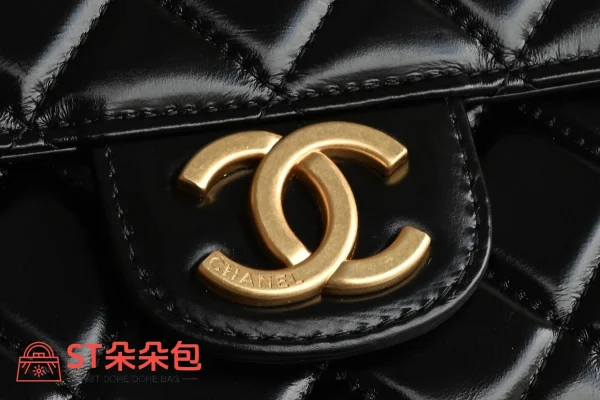 高仿香奈兒/Chanel 經典款經典菱格紋鏈條翻蓋馬鞍包黑色：圖片 7