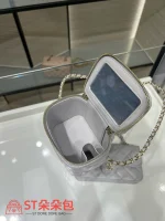 高仿香奈兒/Chanel 24P 早秋迷你菱格紋化妝包 淺灰色：圖片 9