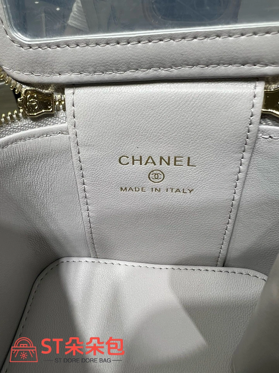 高仿香奈兒/Chanel 24P 早秋迷你菱格紋化妝包 淺灰色 10 高仿香奈兒/Chanel 24P 早秋迷你菱格紋化妝包 淺灰色