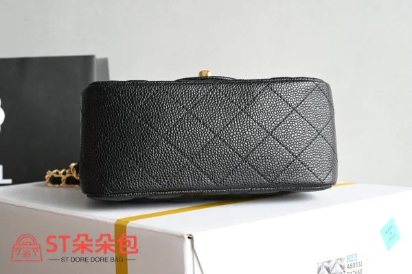 高仿香奈兒/Chanel Classic Flap系列 黑經典口蓋包：圖片 4