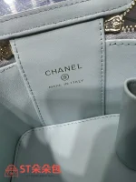 高仿香奈兒/Chanel Vanity Case 迷你鏈條方盒包 淺藍色：圖片 10