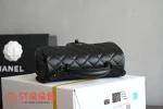 高仿香奈兒/Chanel 經典系列帶手柄菱格紋翻蓋包黑色：圖片 6