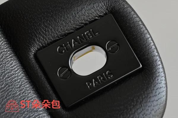 高仿香奈兒/Chanel 經典系列帶手柄菱格紋翻蓋包黑色：圖片 8