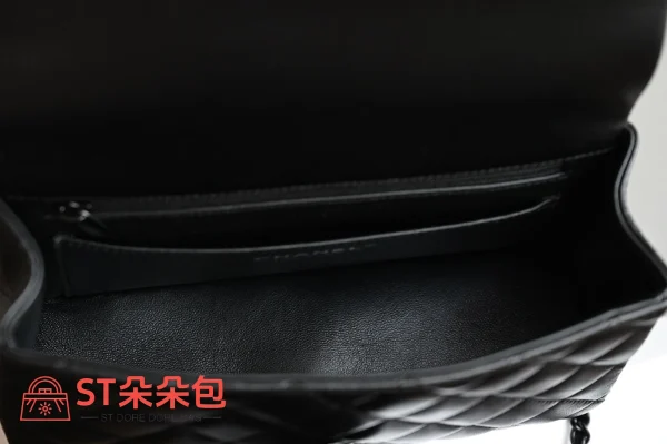 高仿香奈兒/Chanel 經典系列帶手柄菱格紋翻蓋包黑色：圖片 9