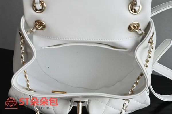 高仿香奈兒/Chanel Classic Backpack 經典白雙肩背包：圖片 10