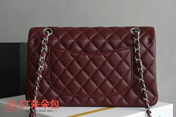 高仿香奈兒/Chanel Classic Flap系列酒紅色翻蓋式鏈條單肩包：圖片 3
