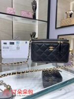 高仿香奈兒/Chanel Vanity Case 菱格紋黑色拉鏈鏈條化妝包：圖片 2
