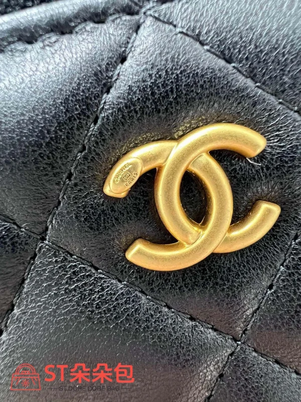 高仿香奈兒/Chanel Vanity Case 菱格紋黑色拉鏈鏈條化妝包：圖片 6