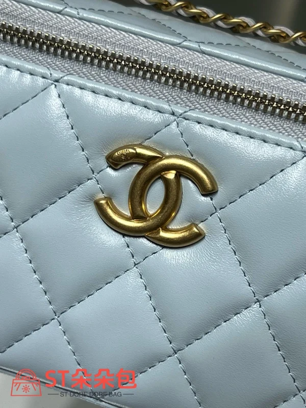 高仿香奈兒/Chanel Vanity系列淡藍色菱格紋鏈條裝飾化妝包：圖片 6