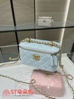 高仿香奈兒/Chanel Vanity系列淡藍色菱格紋鏈條裝飾化妝包：圖片 8