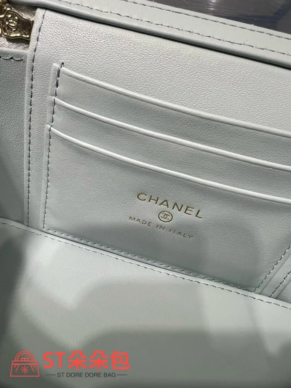 高仿香奈兒/Chanel Vanity系列淡藍色菱格紋鏈條裝飾化妝包：圖片 10