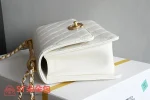 高仿香奈兒/Chanel Classic Flap 經典菱格紋口蓋包 白色：圖片 5