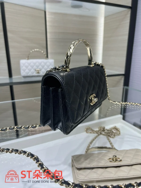 高仿香奈兒/Chanel WOC 帶手柄翻蓋包 深藍色：圖片 4