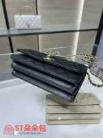 高仿香奈兒/Chanel WOC 帶手柄翻蓋包 深藍色：圖片 5