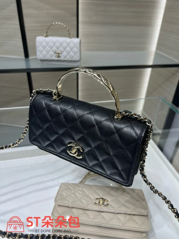 高仿香奈兒/Chanel WOC 帶手柄翻蓋包 深藍色：圖片 7