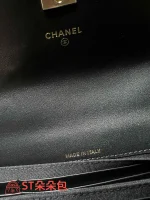 高仿香奈兒/Chanel WOC 帶手柄翻蓋包 深藍色：圖片 10