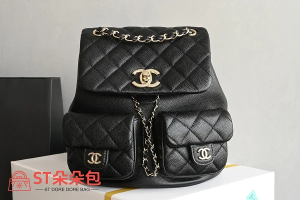 高仿香奈兒/Chanel 經典菱格紋皮革雙肩包 黑色：圖片 2
