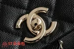 高仿香奈兒/Chanel 經典菱格紋皮革雙肩包 黑色：圖片 7