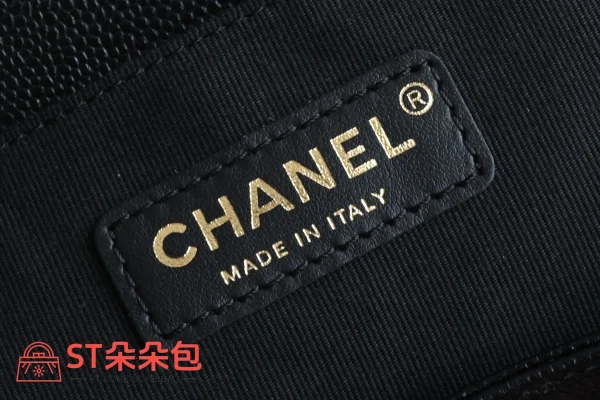 高仿香奈兒/Chanel 經典菱格紋皮革雙肩包 黑色：圖片 9