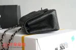 高仿香奈兒/Chanel Classic Flap系列 黑經典口蓋包：圖片 5