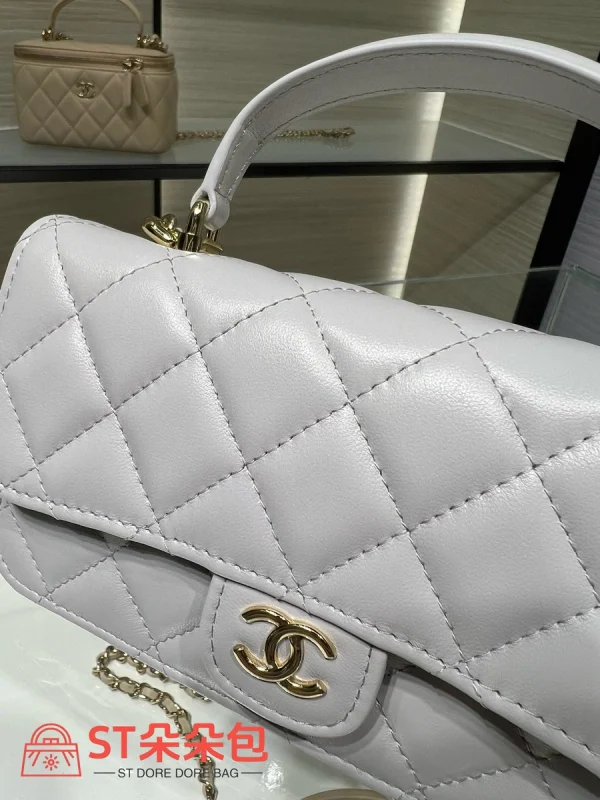 高仿香奈兒/Chanel Classic Flap系列 Mini帶手柄淺灰色：圖片 6