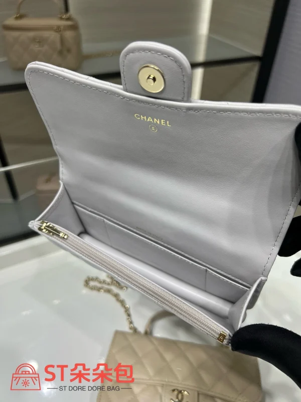 高仿香奈兒/Chanel Classic Flap系列 Mini帶手柄淺灰色：圖片 9