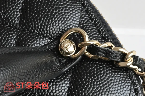 高仿香奈兒/Chanel Vanity Case 菱格紋雙C扣鏈條黑色化妝包：圖片 8