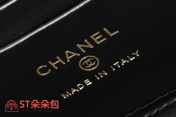 高仿香奈兒/Chanel Vanity Case 菱格紋雙C扣鏈條黑色化妝包：圖片 9