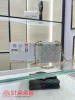 高仿香奈兒/Chanel Wallet on Chain 淺灰色迷你菱格紋鏈條零錢包：圖片 3
