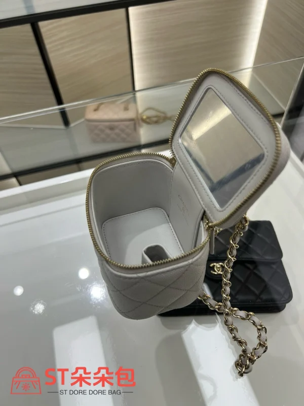 高仿香奈兒/Chanel Wallet on Chain 淺灰色迷你菱格紋鏈條零錢包：圖片 9