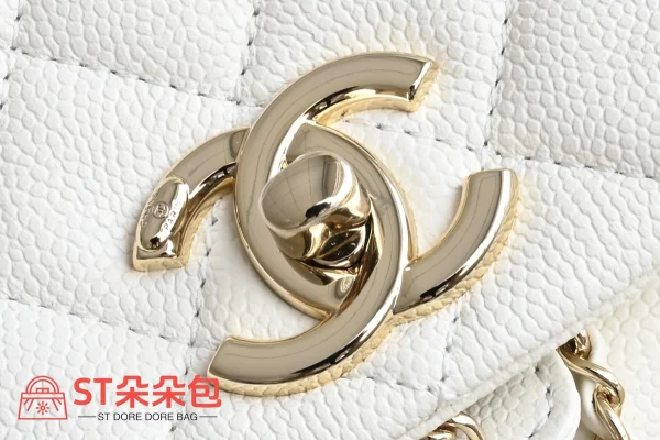 高仿香奈兒/Chanel Coco Backpack經典菱格紋白色雙肩包：圖片 7