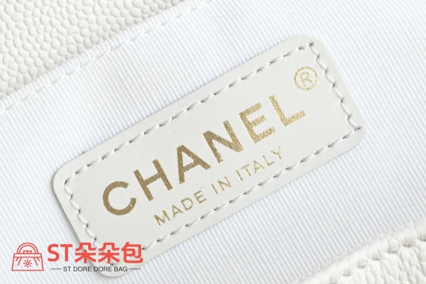 高仿香奈兒/Chanel Coco Backpack經典菱格紋白色雙肩包：圖片 9