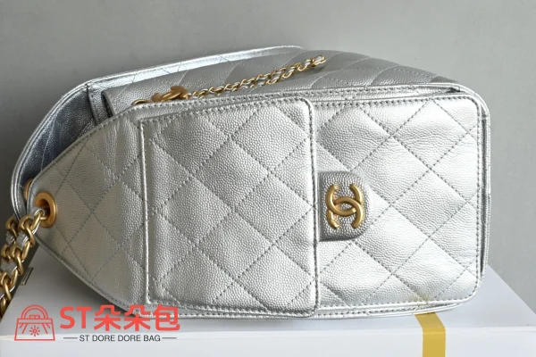 高仿香奈兒/Chanel 25C 菱格紋皮革經典口蓋托特包 銀色：圖片 4