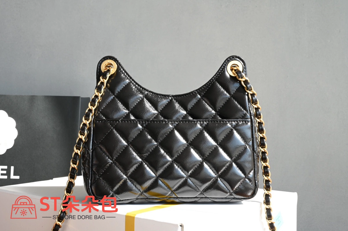 高仿香奈兒/Chanel Classic Flap菱格紋翻蓋鏈條黑色單肩包 3 高仿香奈兒/Chanel Classic Flap菱格紋翻蓋鏈條黑色單肩包