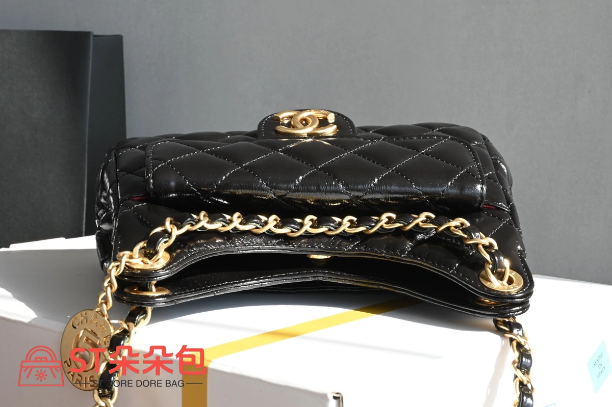 高仿香奈兒/Chanel Classic Flap菱格紋翻蓋鏈條黑色單肩包 6 高仿香奈兒/Chanel Classic Flap菱格紋翻蓋鏈條黑色單肩包