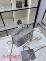 高仿香奈兒/Chanel  Vanity Case 菱格紋鏈條手提化妝包 灰色：圖片 4