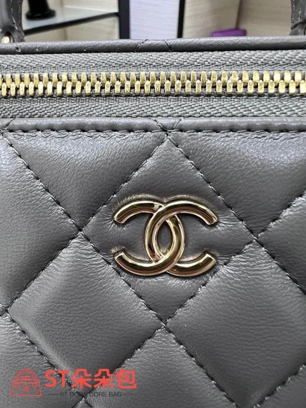 高仿香奈兒/Chanel  Vanity Case 菱格紋鏈條手提化妝包 灰色：圖片 6