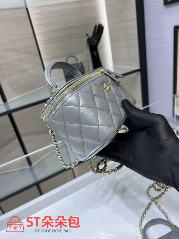 高仿香奈兒/Chanel  Vanity Case 菱格紋鏈條手提化妝包 灰色：圖片 8