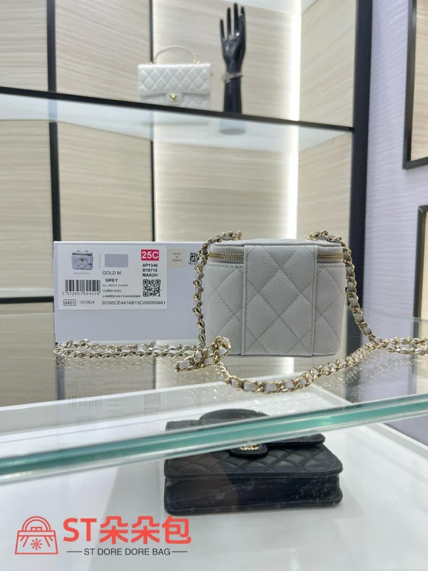 高仿香奈兒/Chanel 25C 手柄式方包 淺灰色：圖片 3