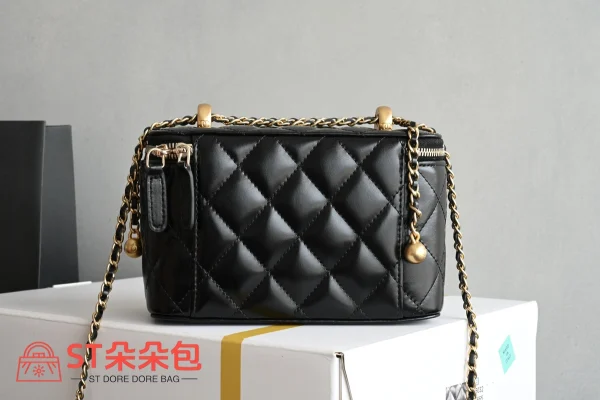 高仿香奈兒/Chanel Vanity Case 黑色帶鏈條化妝包：圖片 3