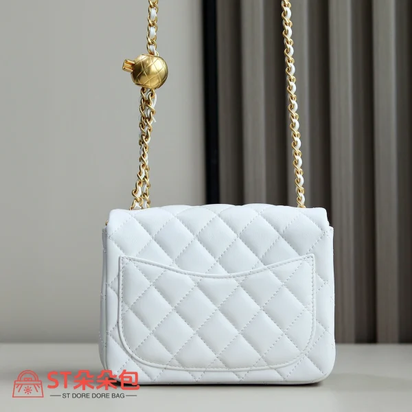 高仿香奈兒/Chanel Classic Flap 迷你白色金屬球單肩包：圖片 10