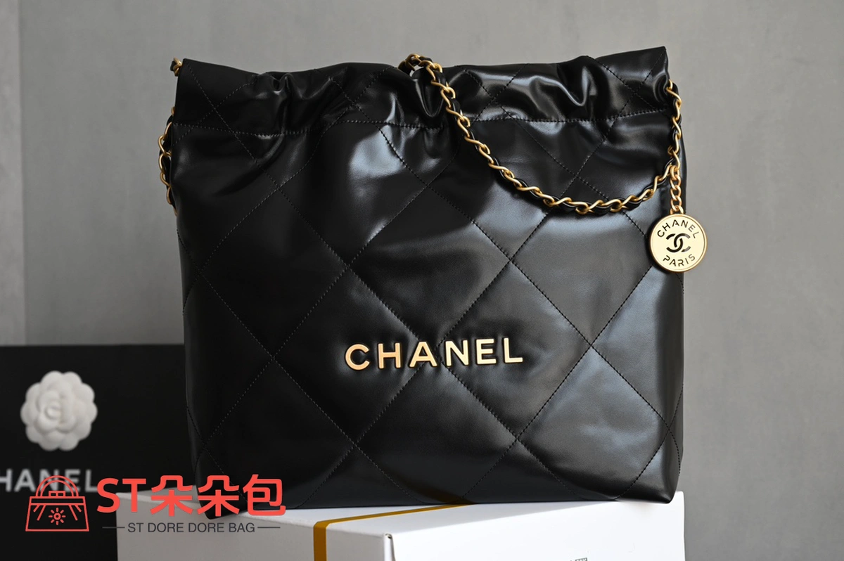 高仿香奈兒/Chanel 22 黑色 購物袋款 2 高仿香奈兒/Chanel 22 黑色 購物袋款