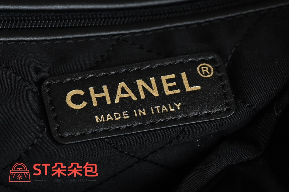 高仿香奈兒/Chanel 22 黑色 購物袋款 9 高仿香奈兒/Chanel 22 黑色 購物袋款