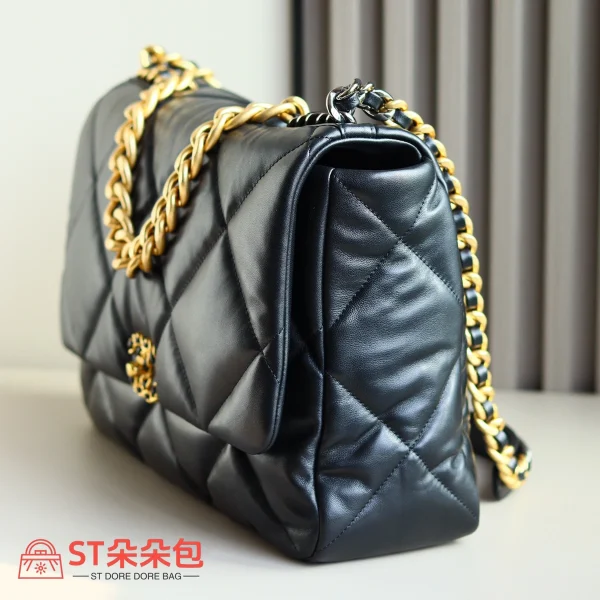 高仿香奈兒/Chanel 19 大號肩背包｜黑色歐洲方框山羊皮：圖片 4