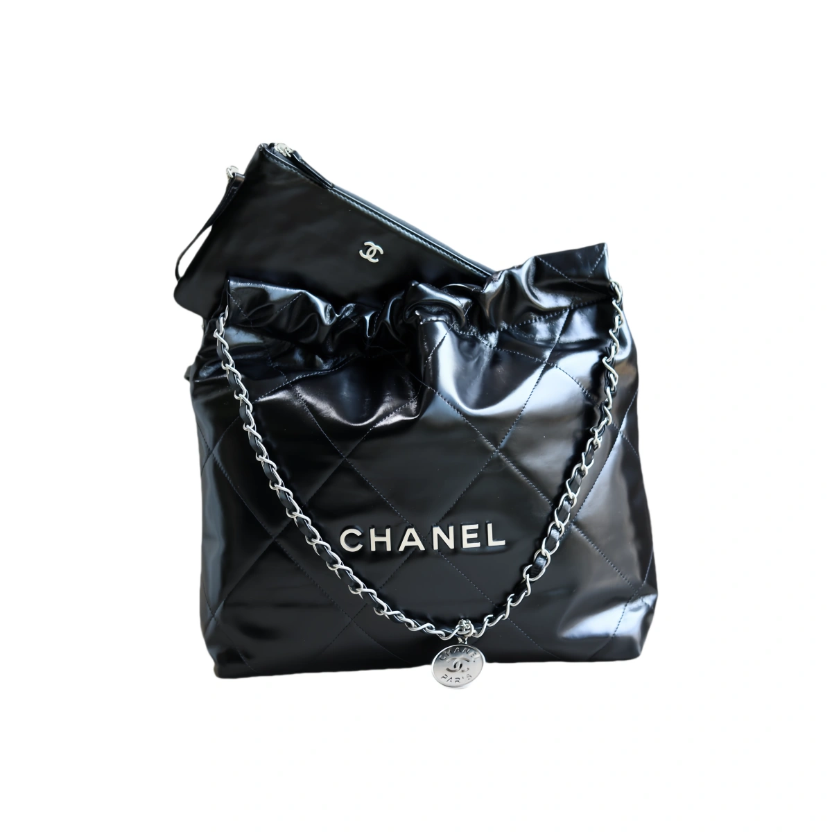 NTJMRghoj8vGotF_0_1 高仿香奈兒/Chanel 2024 Cruise亮面絎縫抽繩黑色垃圾袋:圖片 1