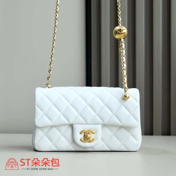 高仿香奈兒/Chanel Classic Flap 金球款 白色大mini：圖片 2