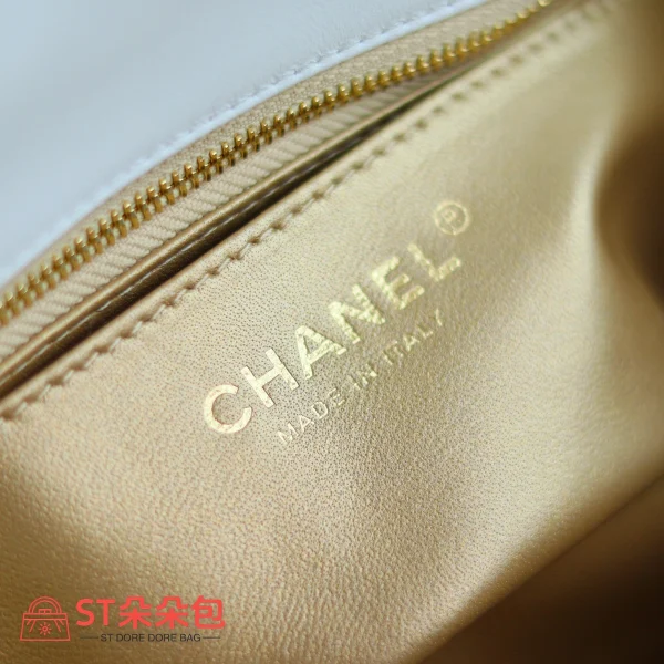 高仿香奈兒/Chanel Classic Flap 金球款 白色大mini：圖片 9